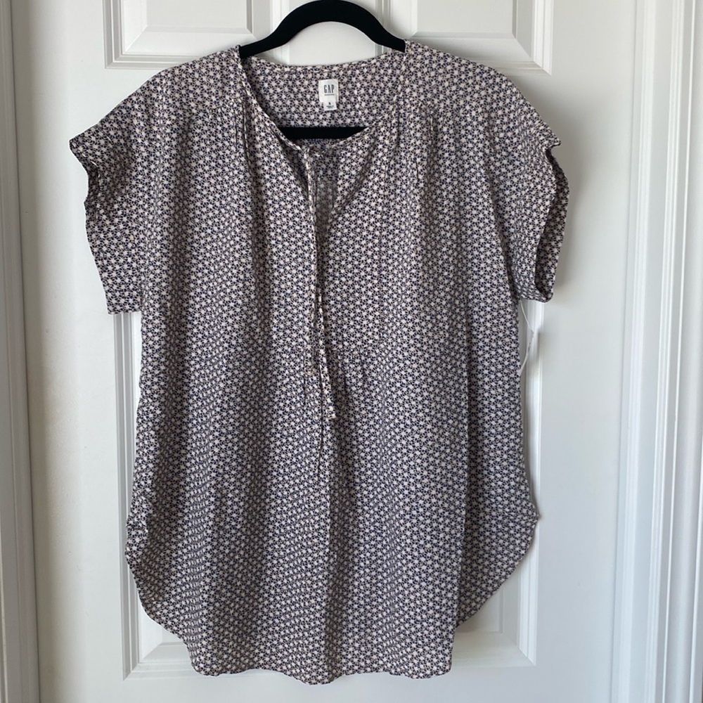 Gap Maternity Shirt Top - Size Small - NWT